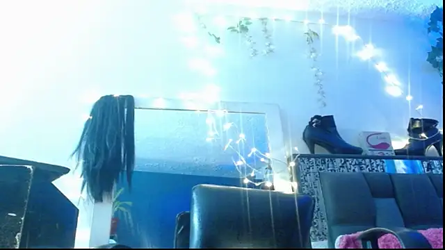 DULCE ZOE online show from March 14, 5:19 am